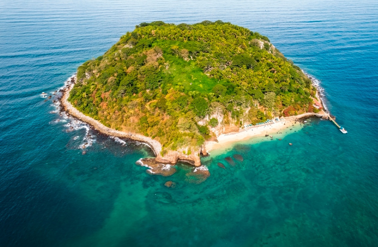 Nature Reserve in Mexico: Discover Coral Island near Guayabitos, Nayarit